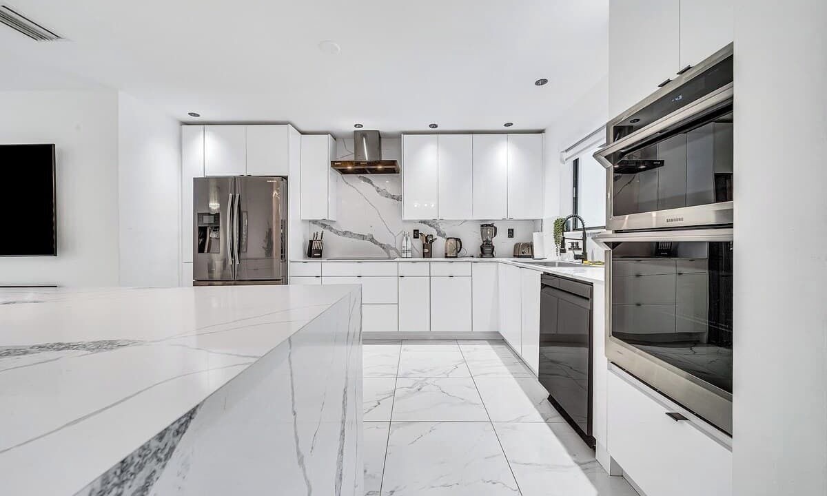 Photo of Kitchen in Golden Glades