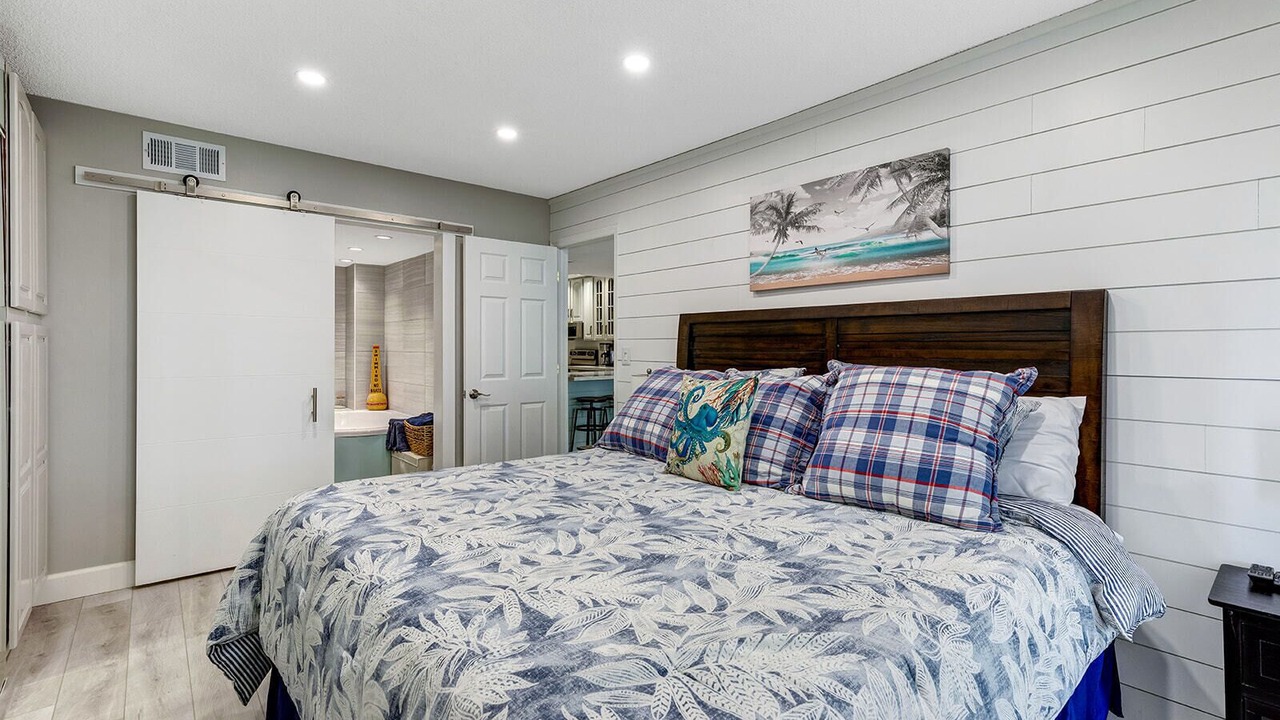 Photo of Bedroom in Islamorada