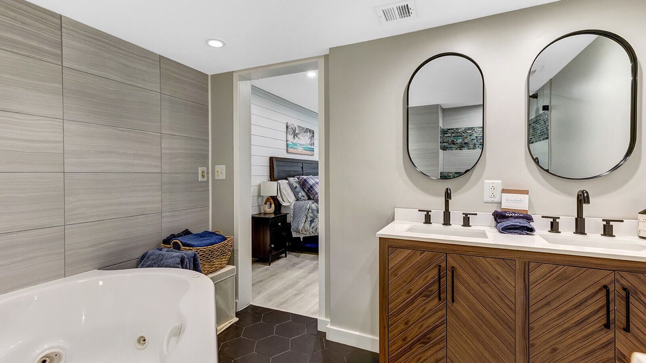 Photo of Bathroom in Islamorada