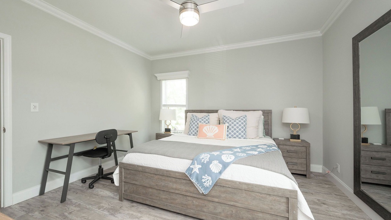 Photo of Bedroom in Summerland Key