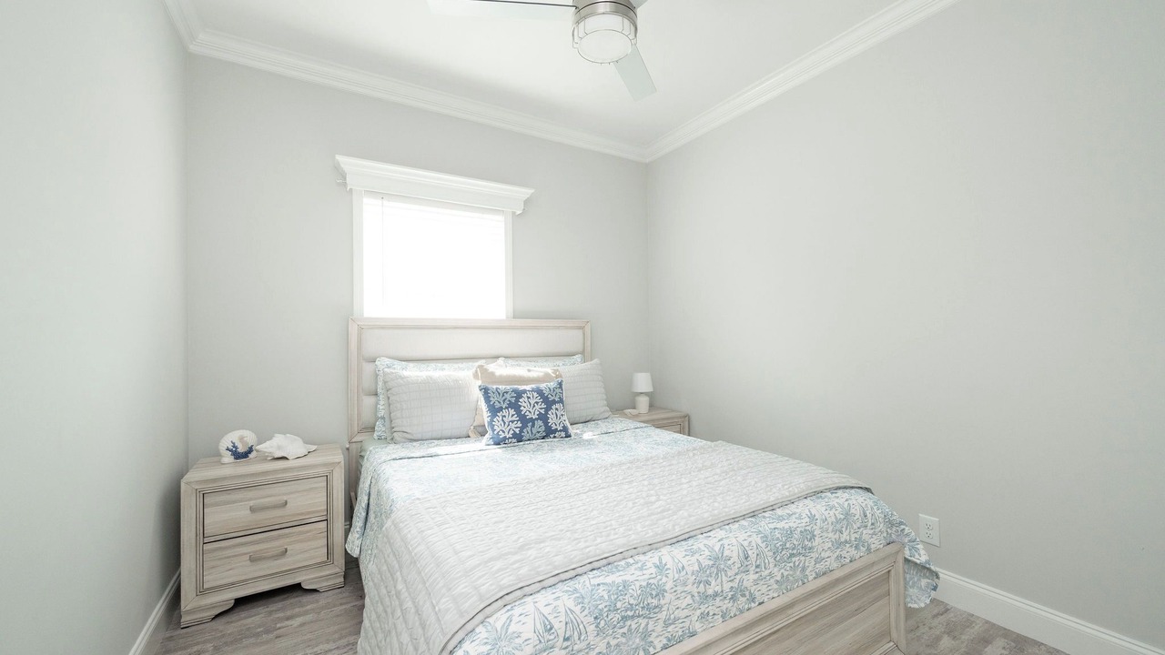 Photo of Bedroom in Summerland Key