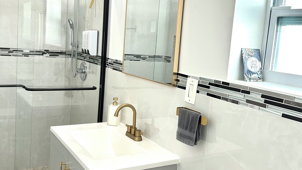 Photo of Bathroom in Temple Crest