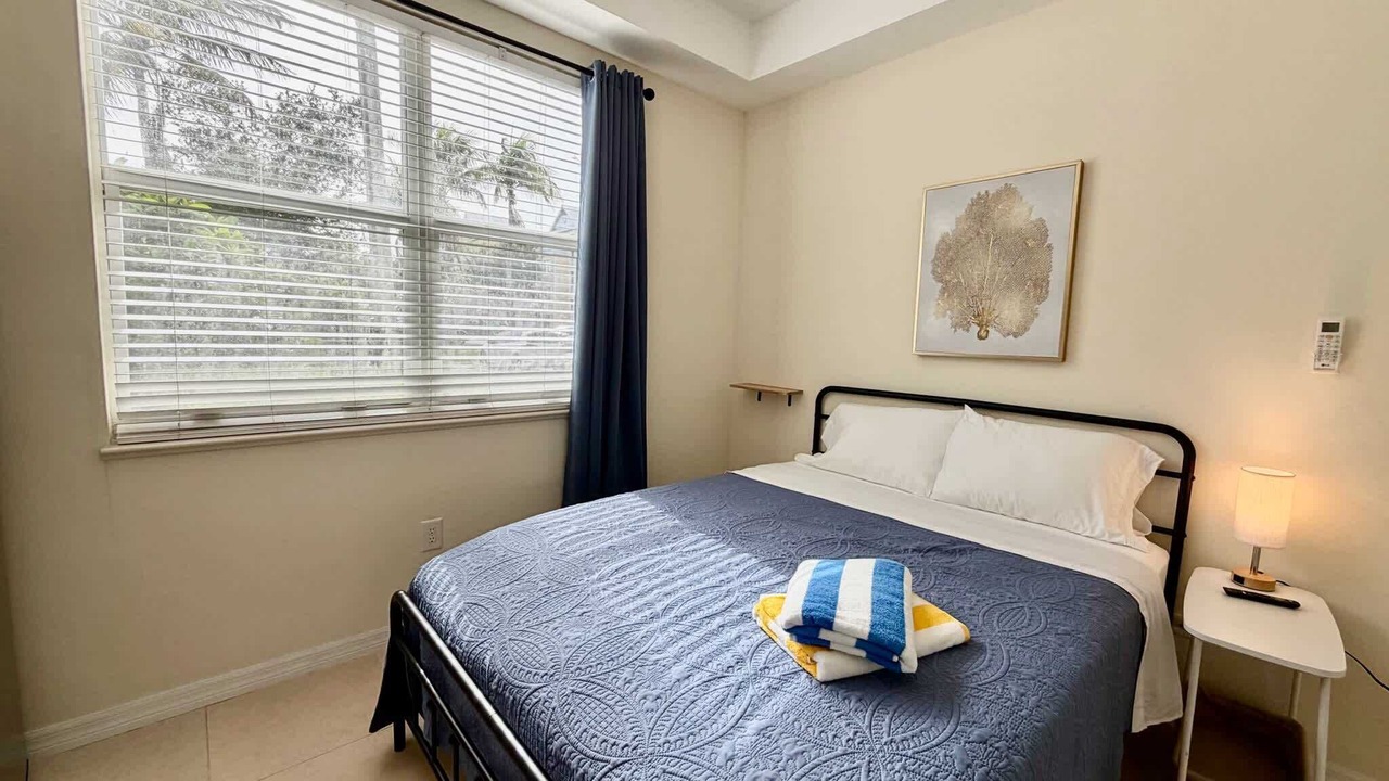 Photo of Bedroom in Bonita Shores