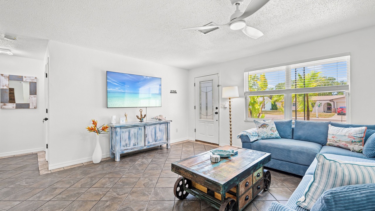 Photo of Livingroom in Anona