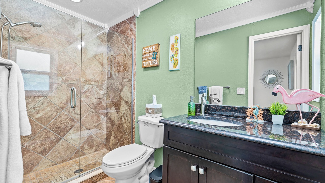 Photo of Bathroom in Anona