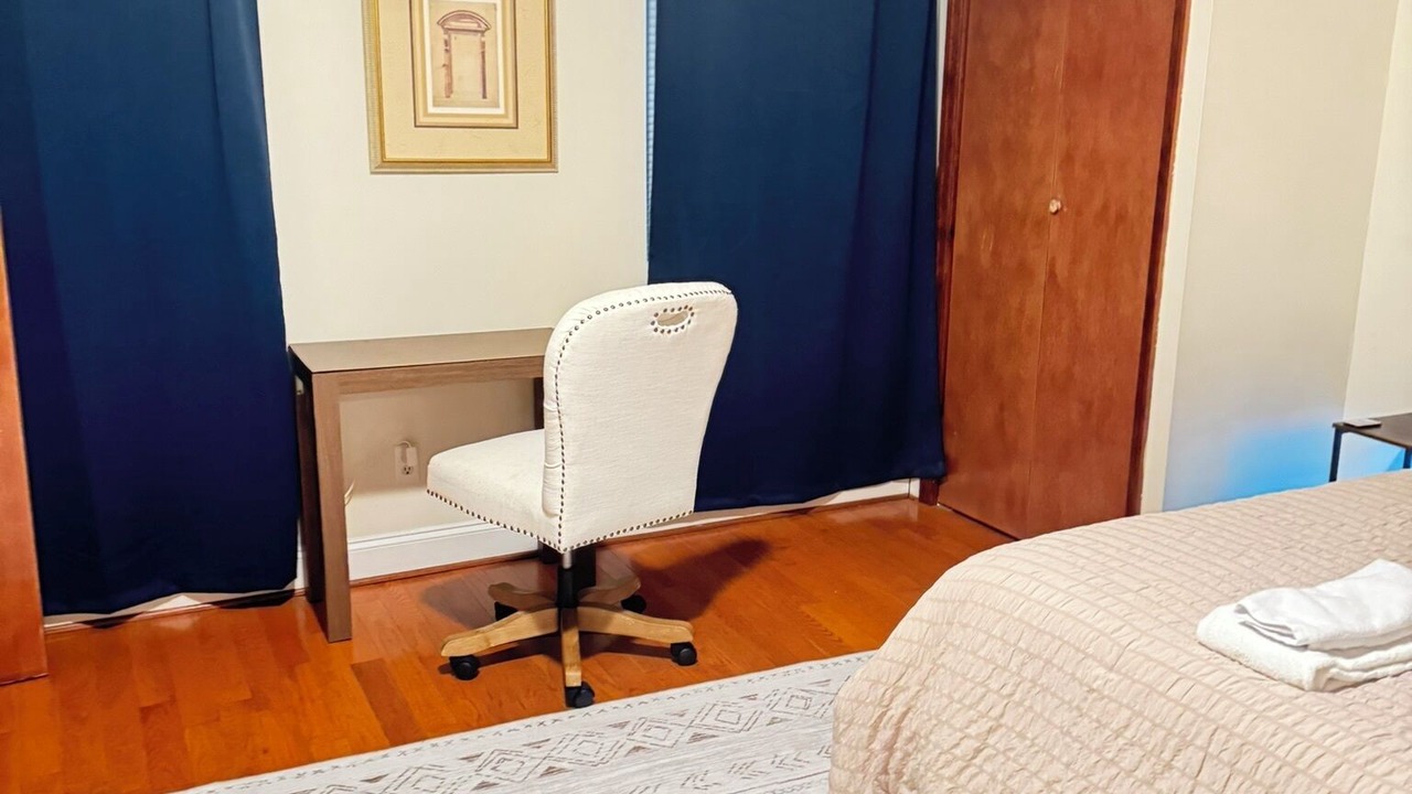 Photo of Bedroom in Chinatown