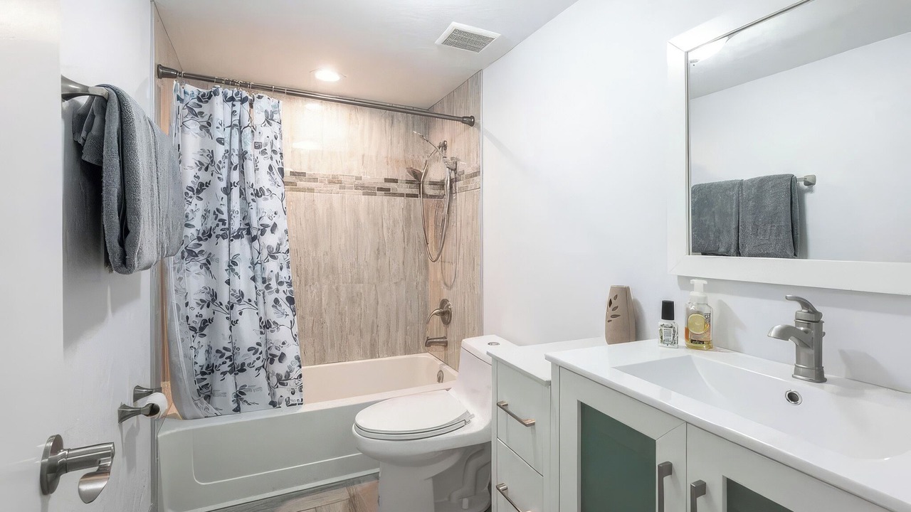Photo of Bathroom in East Naples