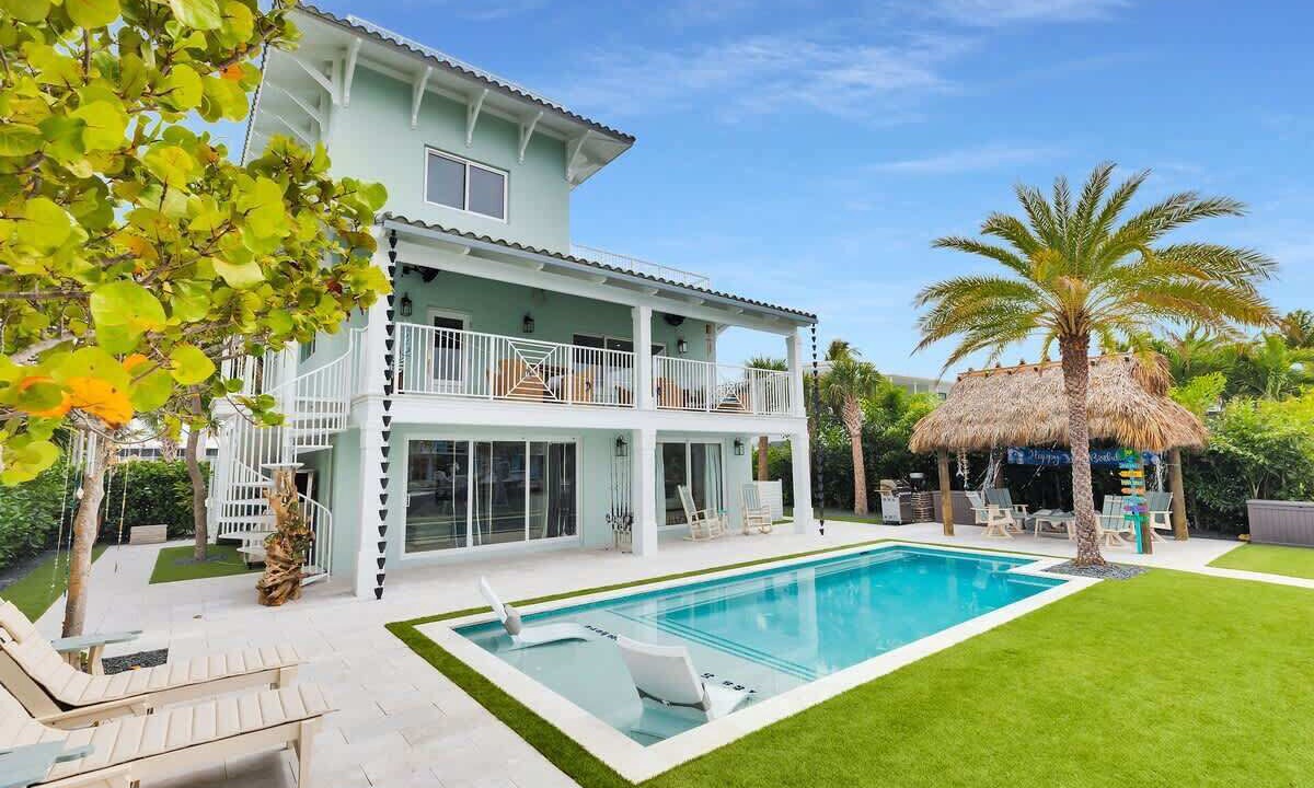 Photo of Outdoor in Venetian Shores