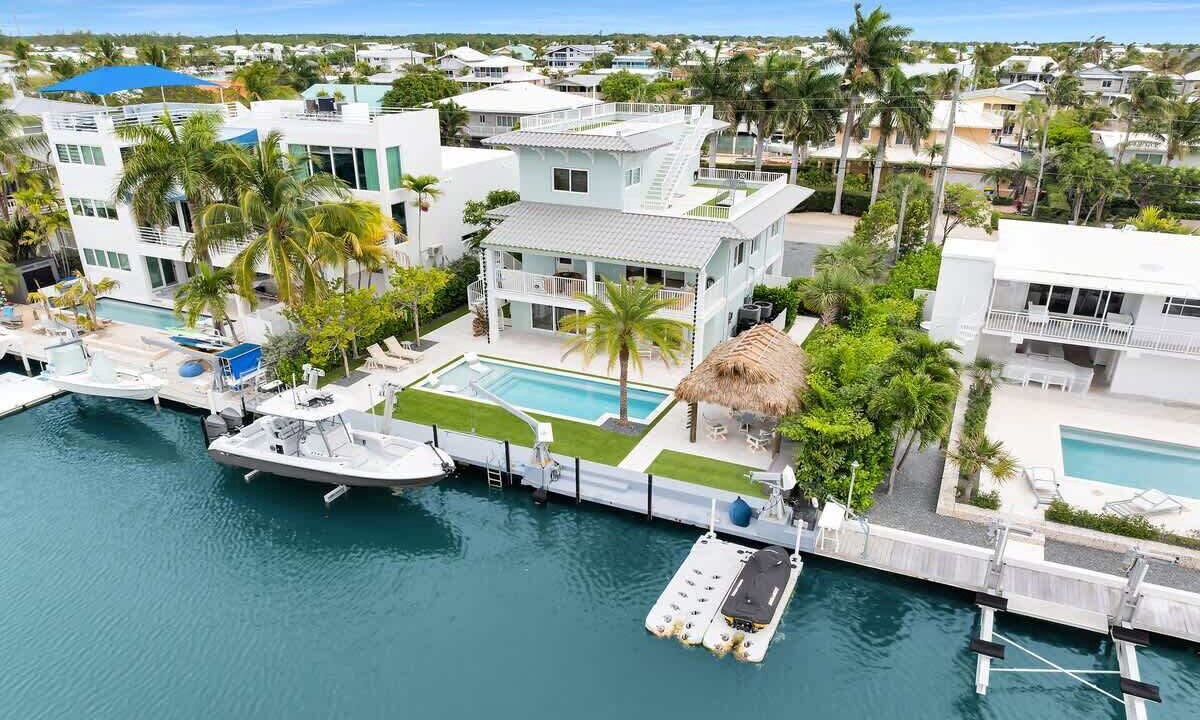 Photo of Outdoor in Venetian Shores
