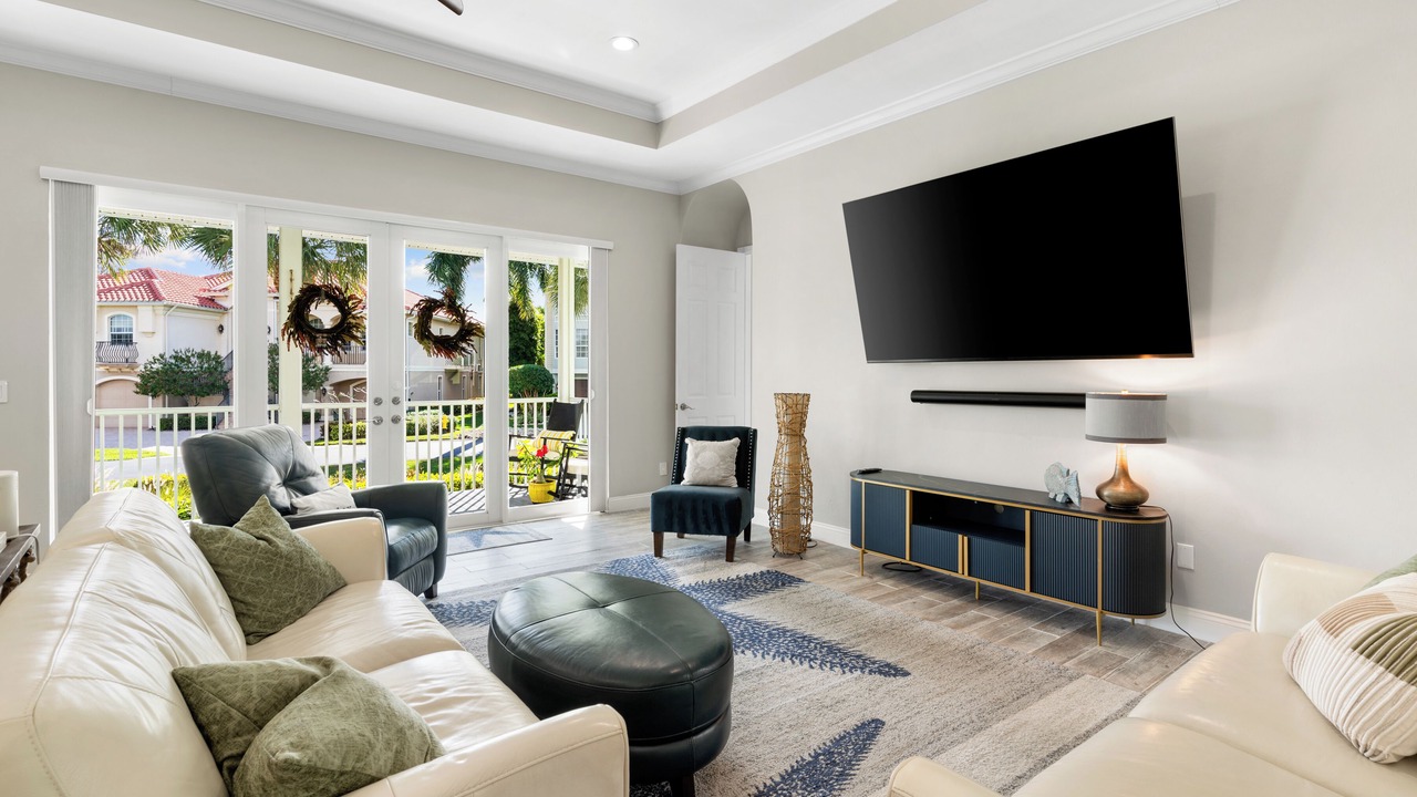 Photo of Livingroom in Bonita Springs