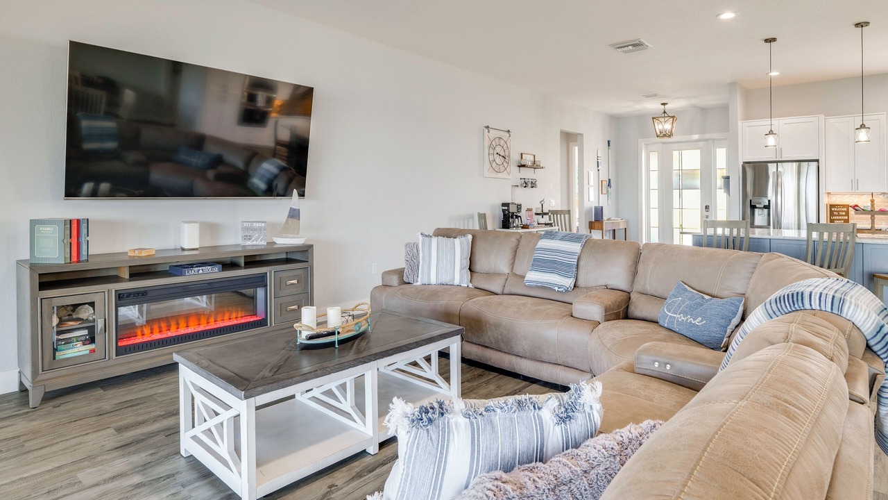 Photo of Livingroom in Sylvan Shores