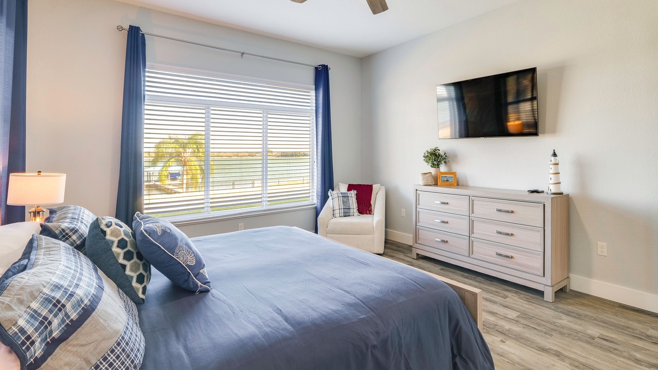 Photo of Bedroom in Sylvan Shores