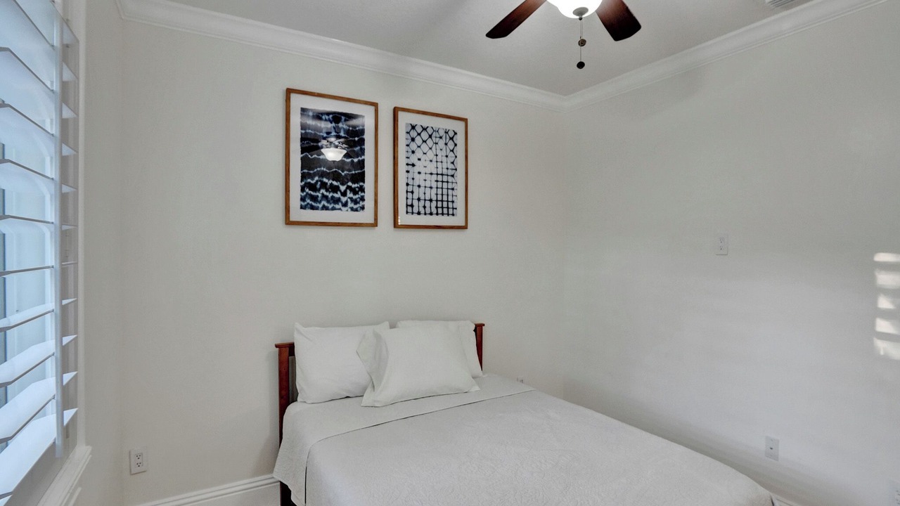 Photo of Bedroom in Kendale Lakes