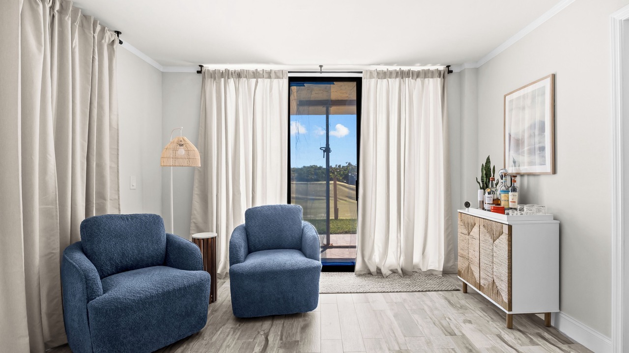 Photo of Livingroom in Hutchinson Island South