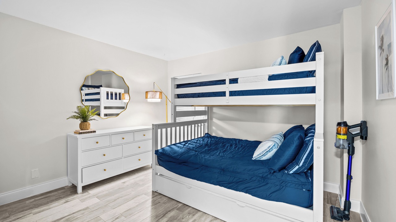 Photo of Bedroom in Hutchinson Island South