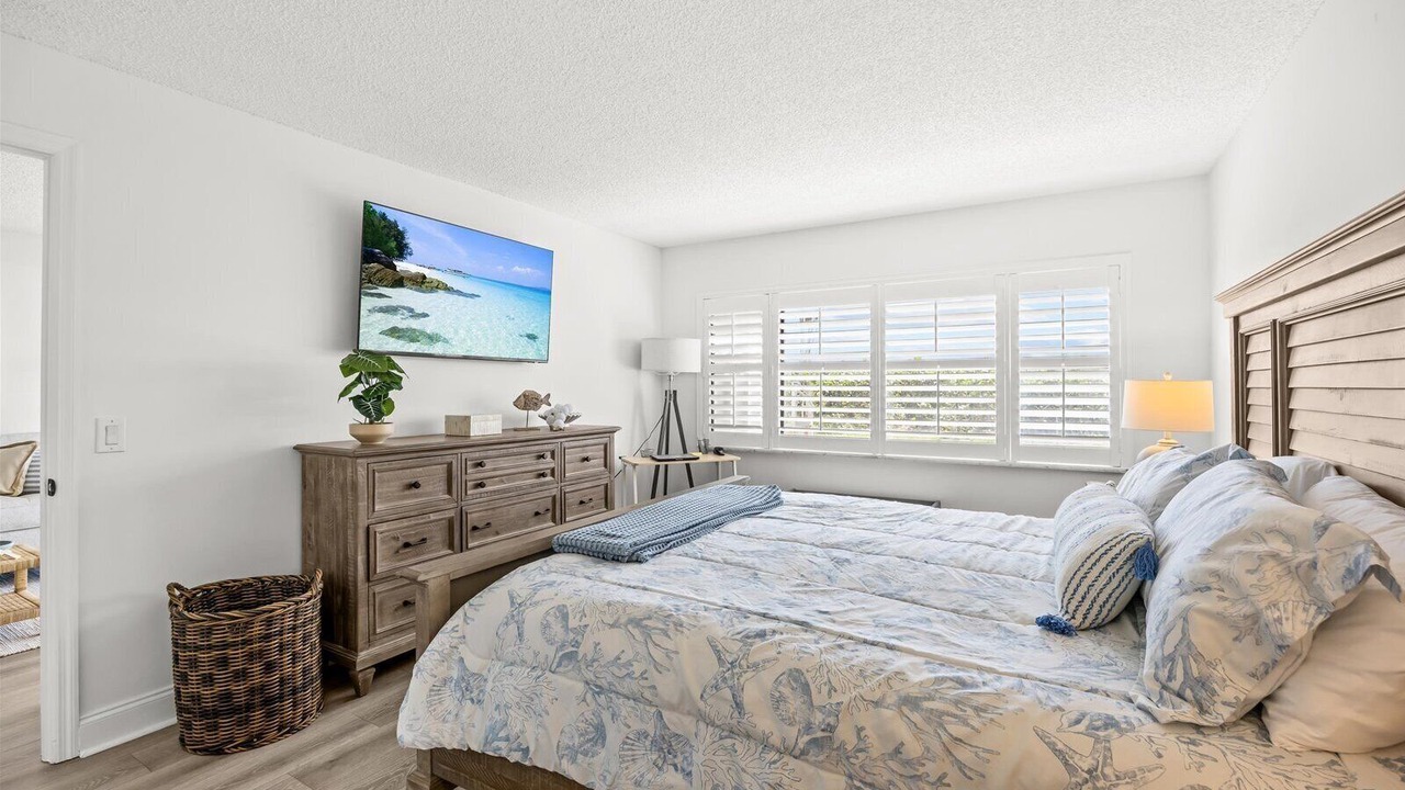 Photo of Bedroom in Hutchinson Island South