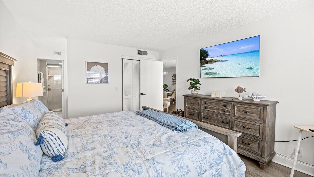 Photo of Bedroom in Hutchinson Island South