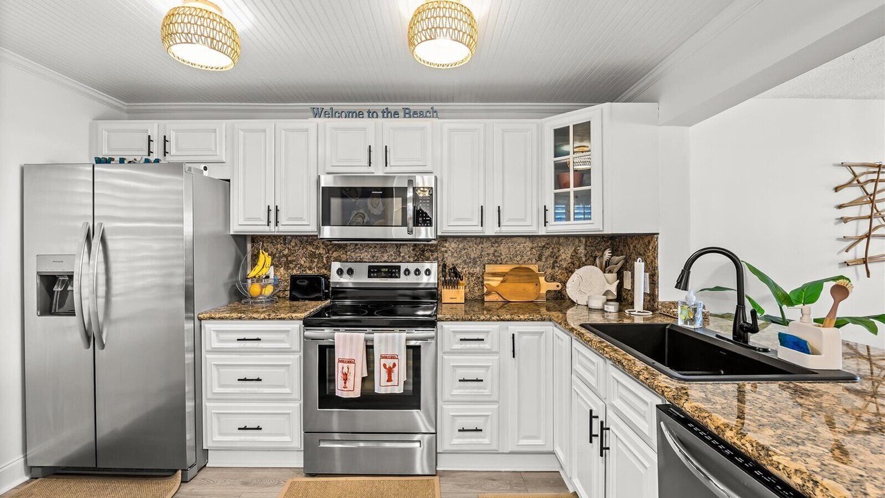 Photo of Kitchen in Hutchinson Island South
