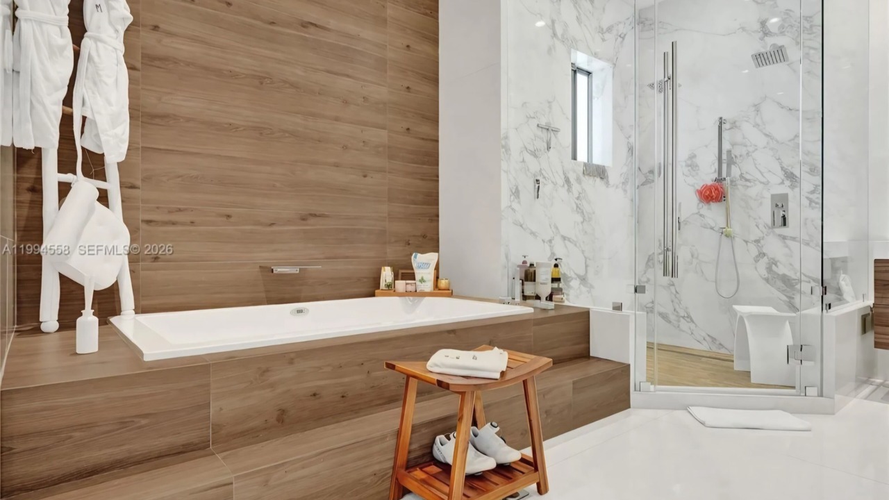 Photo of Bathroom in Tamiami