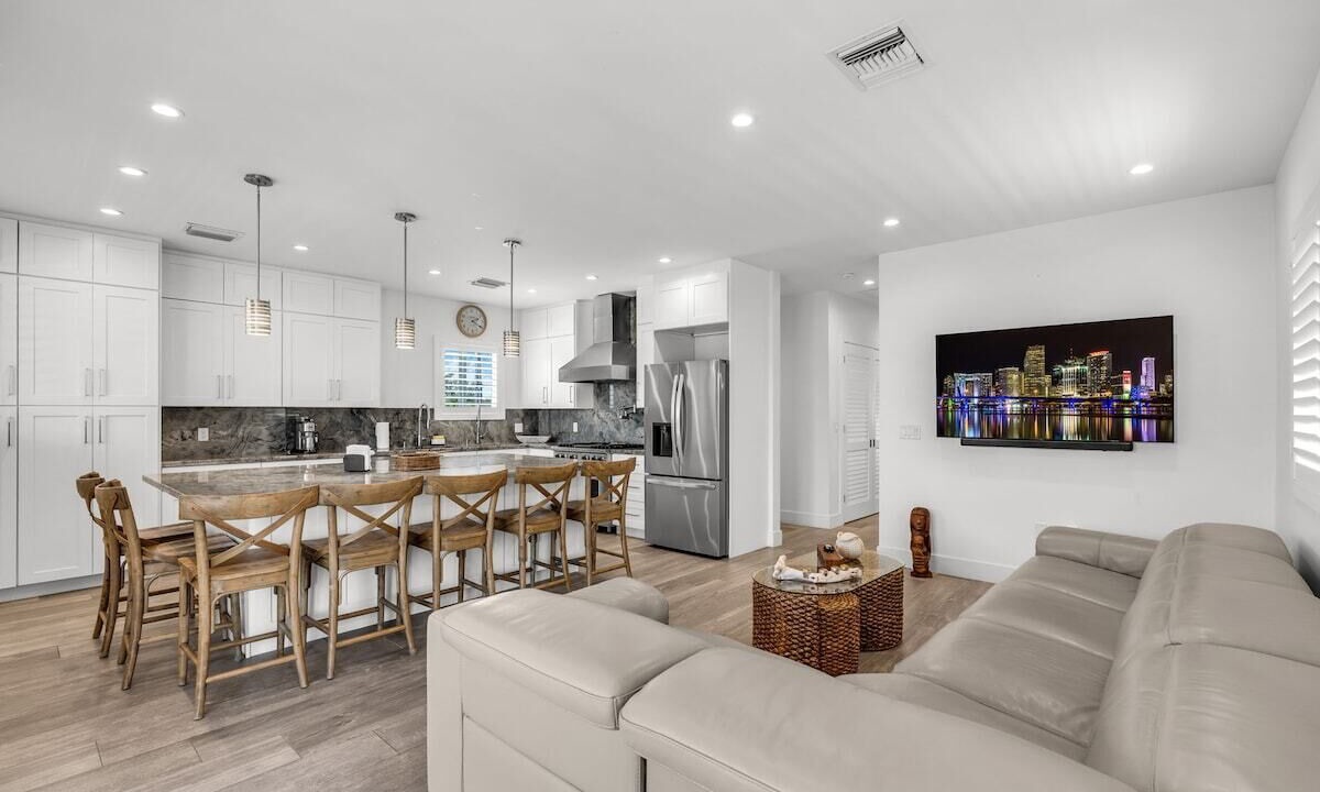 Photo of Livingroom in Cross Key Waterways