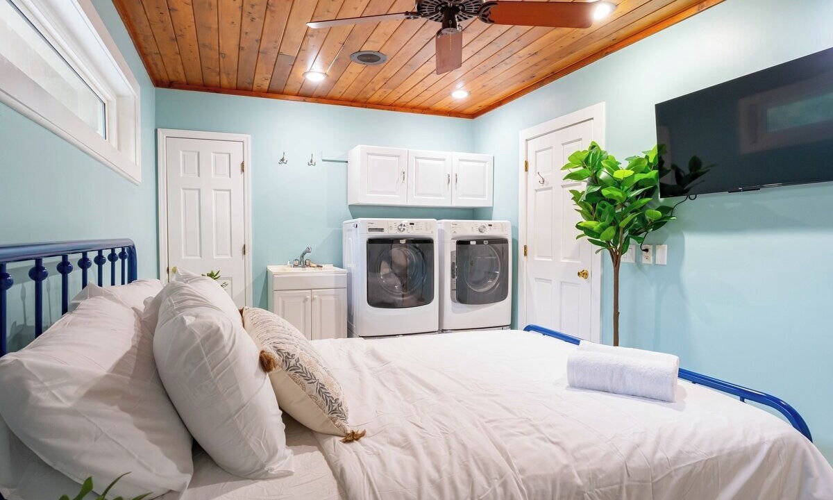 Photo of Bedroom in Jensen Beach