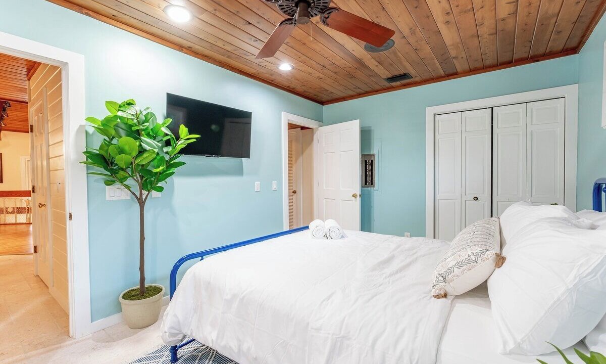 Photo of Bedroom in Jensen Beach