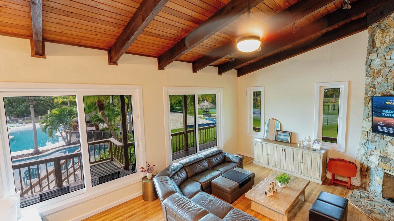 Photo of Livingroom in Jensen Beach