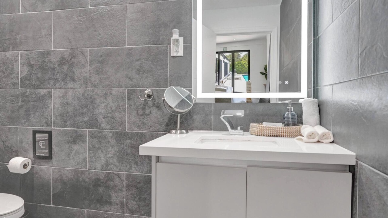 Photo of Bathroom in Hollywood Hills