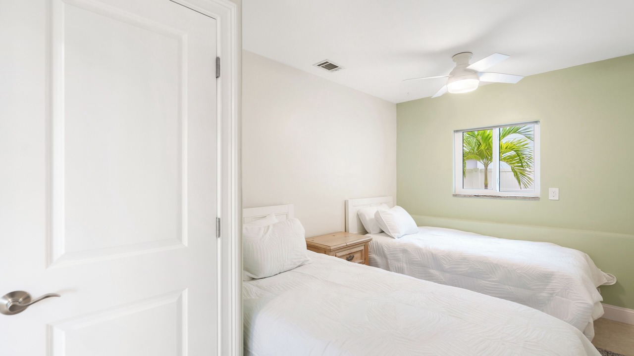 Photo of Bedroom in Redington Beach