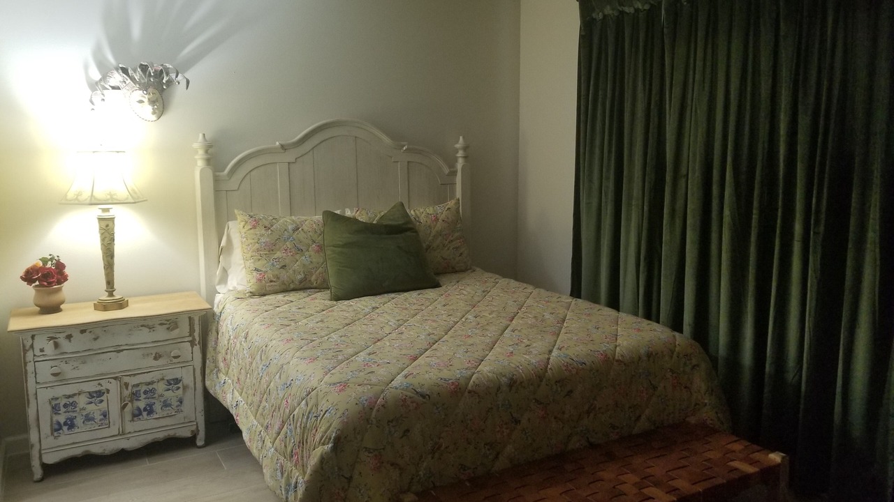 Photo of Bedroom in Bayou Oaks