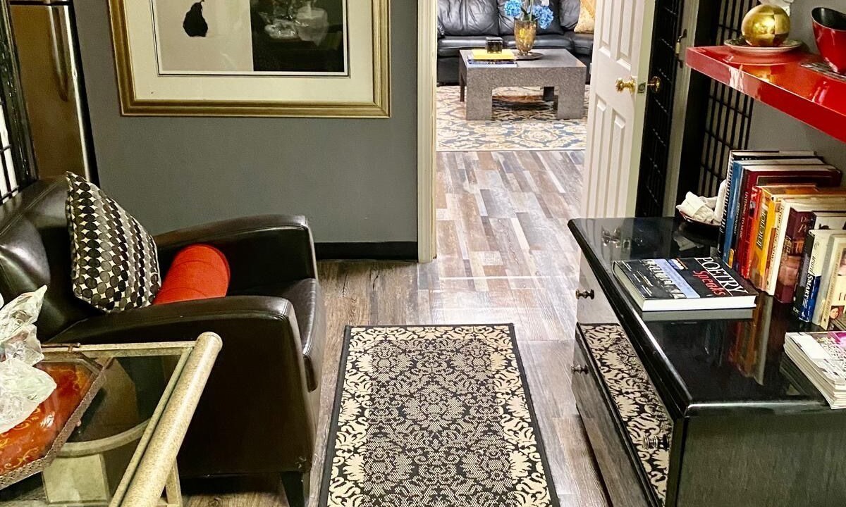 Photo of Livingroom in Englewood