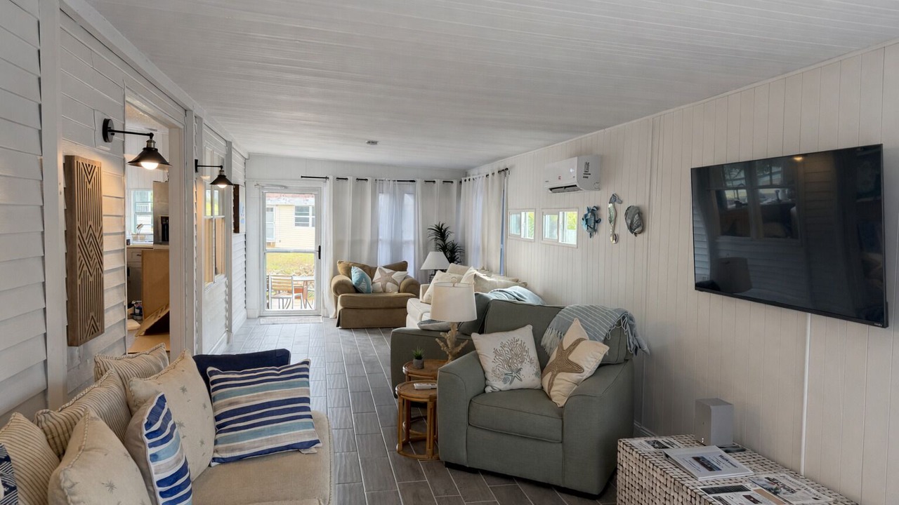 Photo of Livingroom in Fort Myers Beach