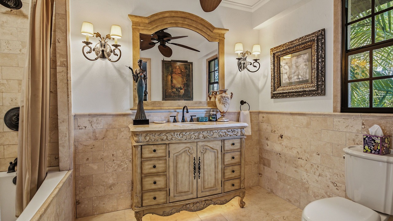 Photo of Bathroom in Biggar