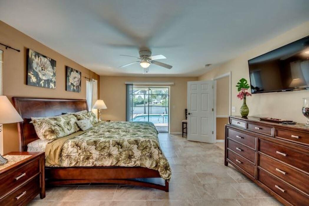 Photo of Bedroom in Diplomat