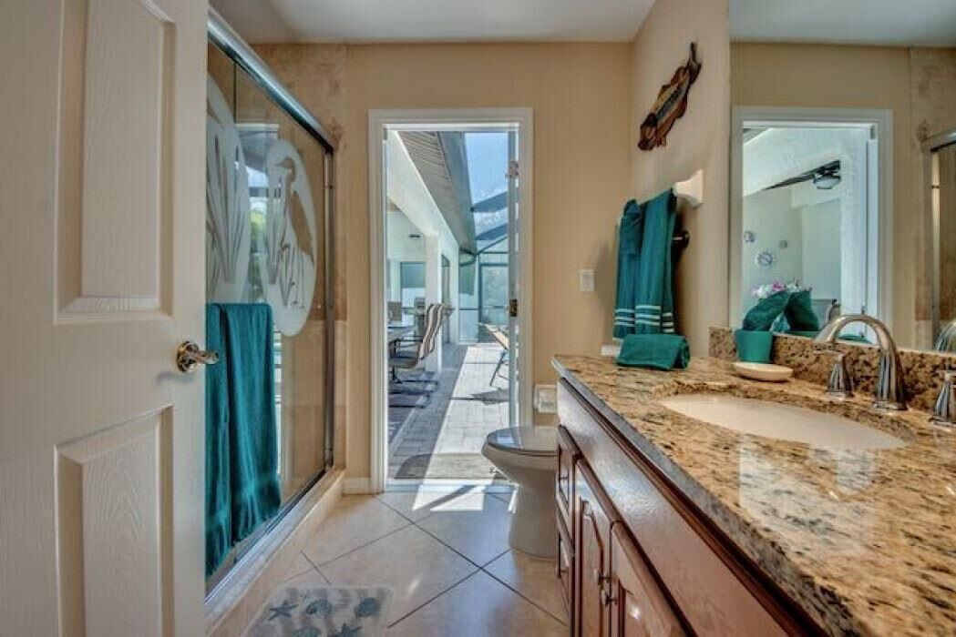 Photo of Bathroom in Diplomat