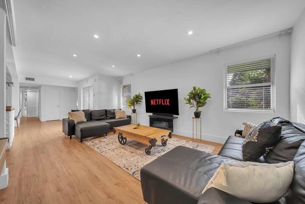 Photo of Livingroom in North Miami