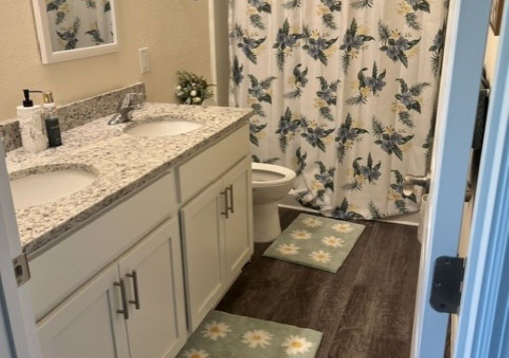 Photo of Bathroom in LaBelle