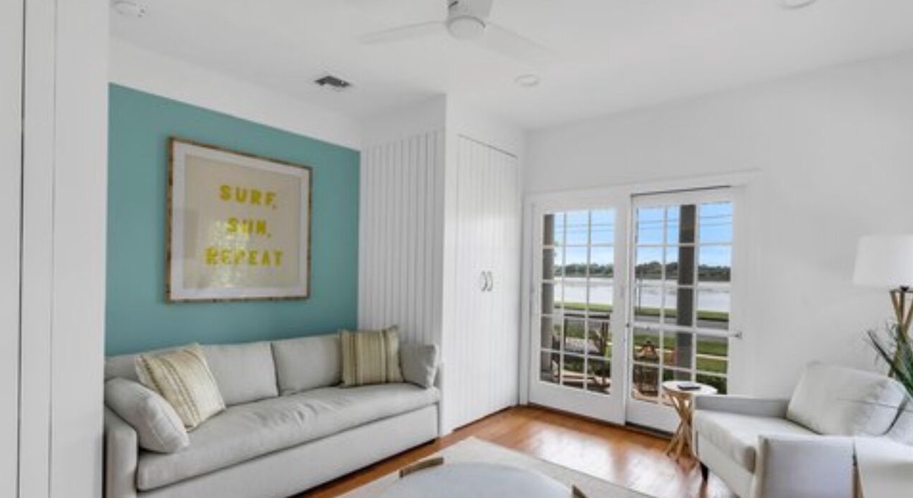 Photo of Livingroom in Spring Lake