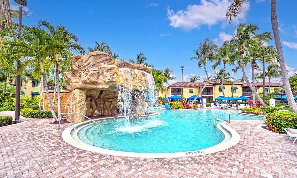 Photo of Outdoor in Naples
