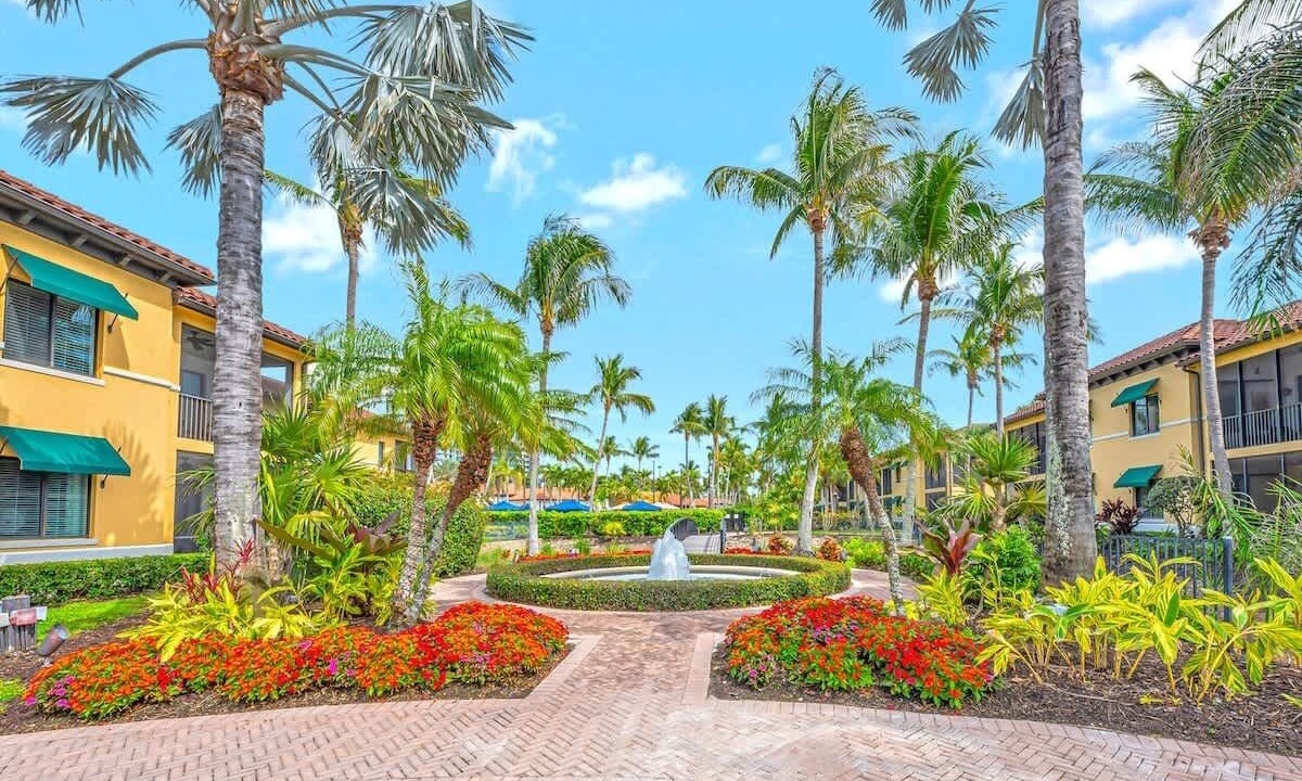 Photo of Outdoor in Naples