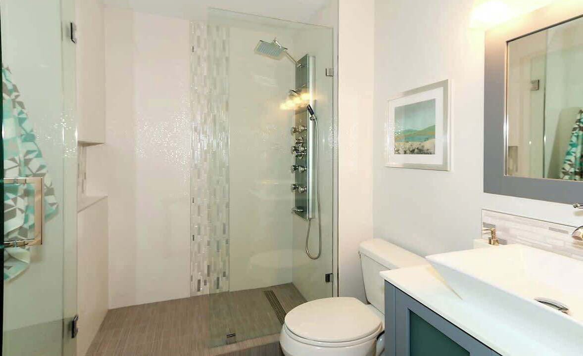 Photo of Bathroom in Naples