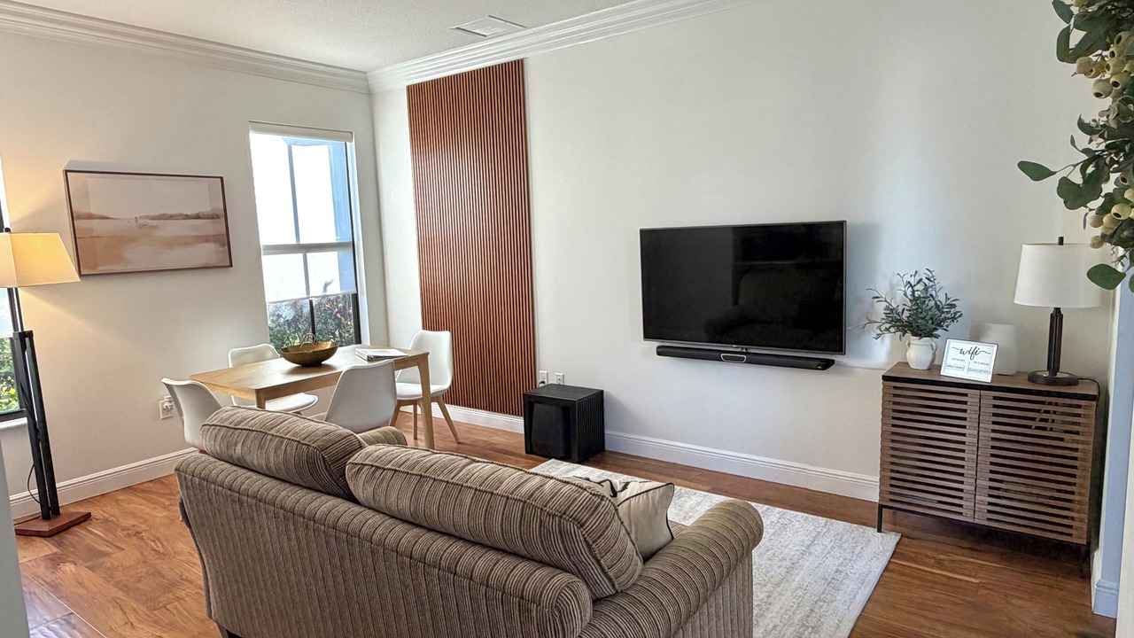 Photo of Livingroom in Ave Maria