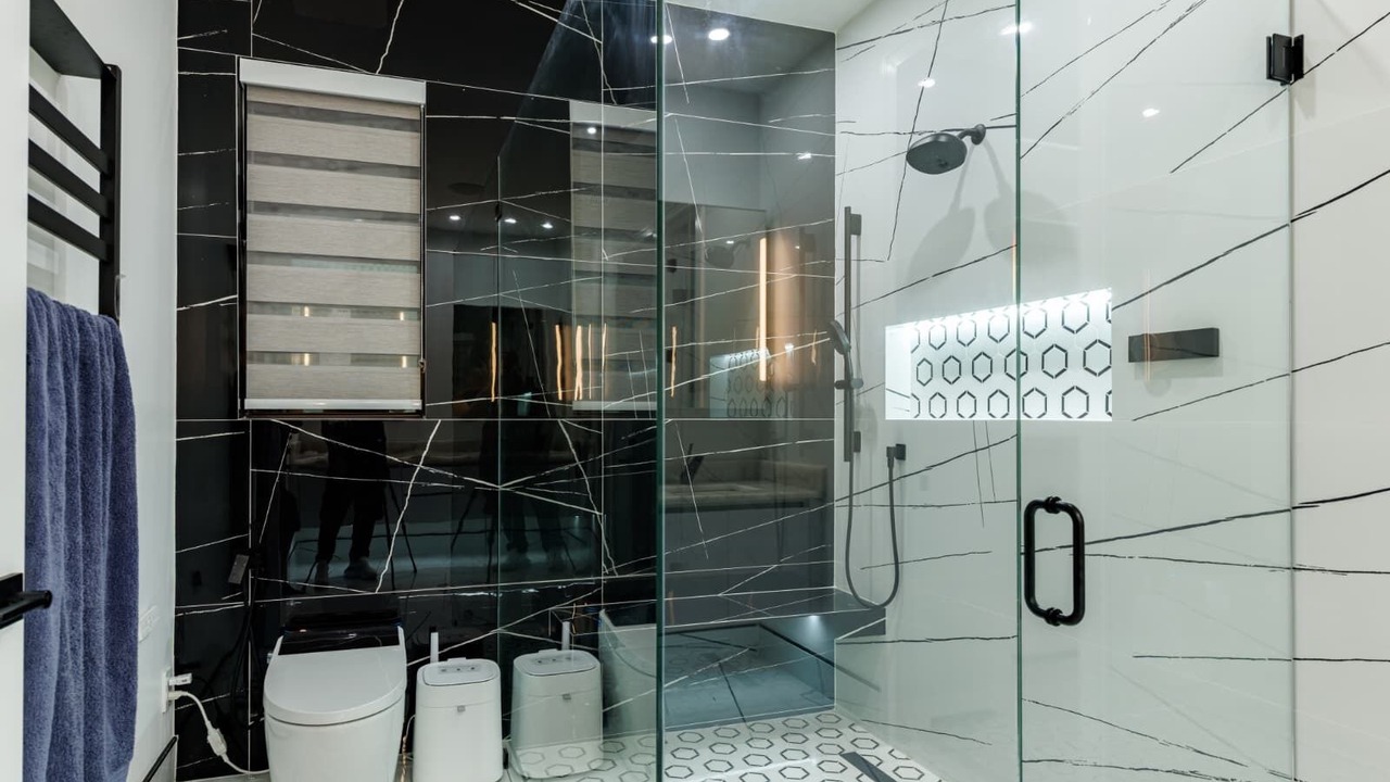 Photo of Bathroom in Joel