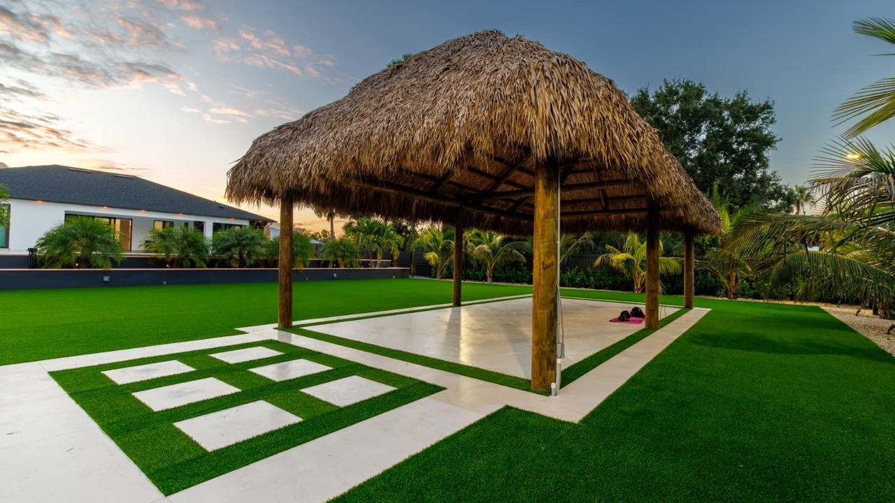 Photo of Outdoor in Joel