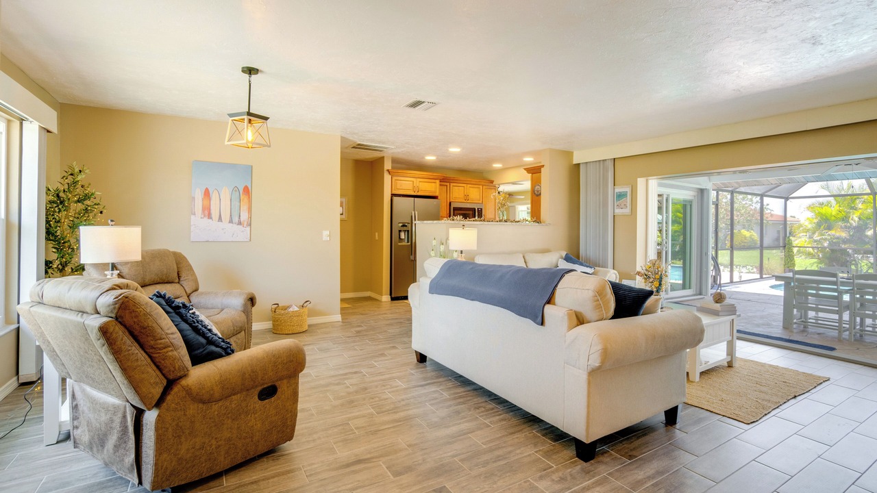 Photo of Livingroom in Englewood