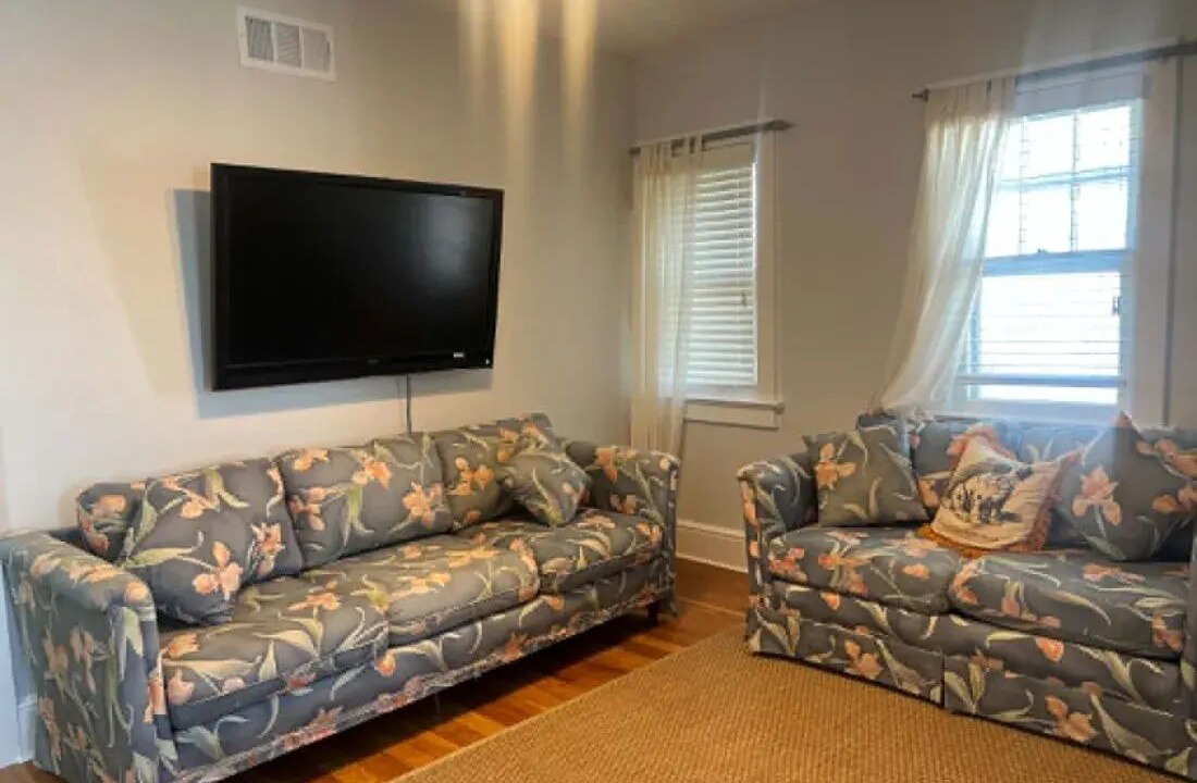 Photo of Livingroom in A-Zone