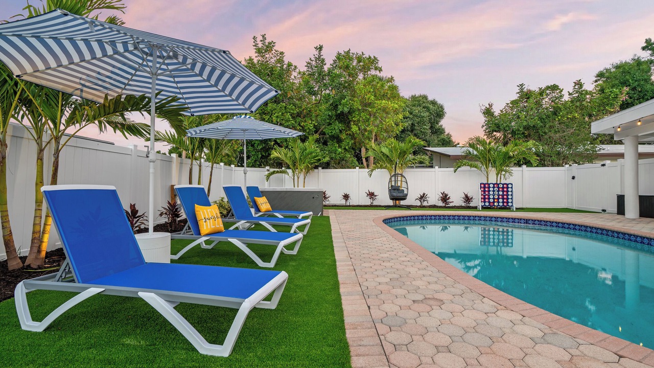 Photo of Outdoor in Glen Oaks