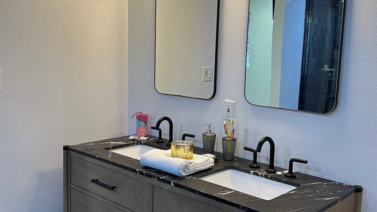 Photo of Bathroom in Lake Magdalene