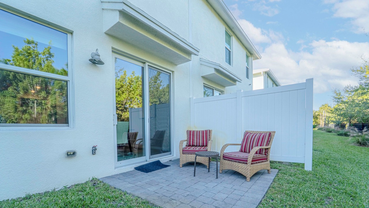 Photo of Patio Balcony in Jensen Beach