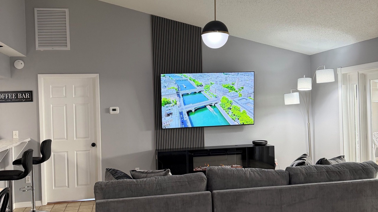 Photo of Livingroom in Crystal Lake